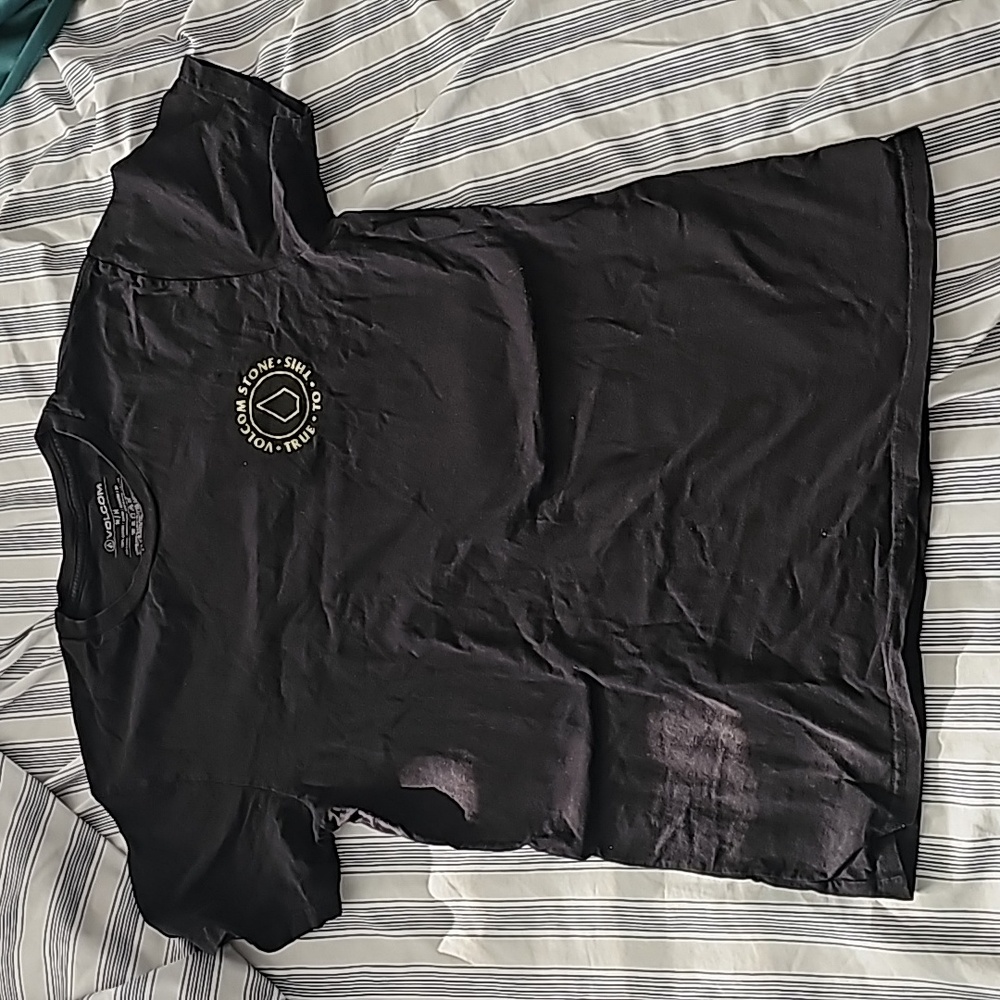 Volcom tee
